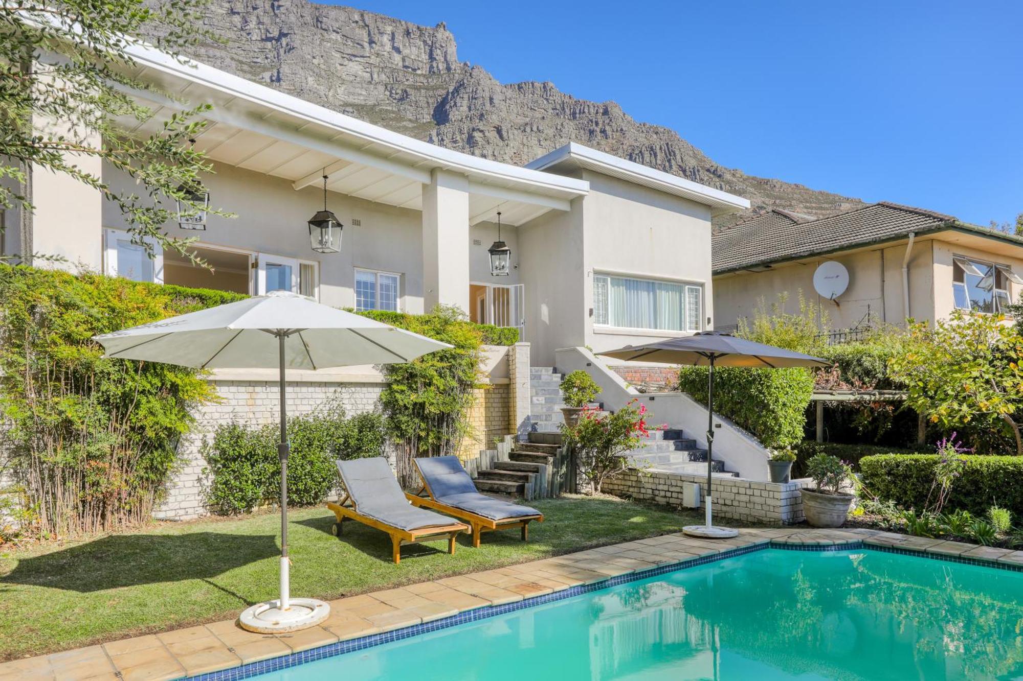 Backup Powered Table Mountain Family Retreat Villa