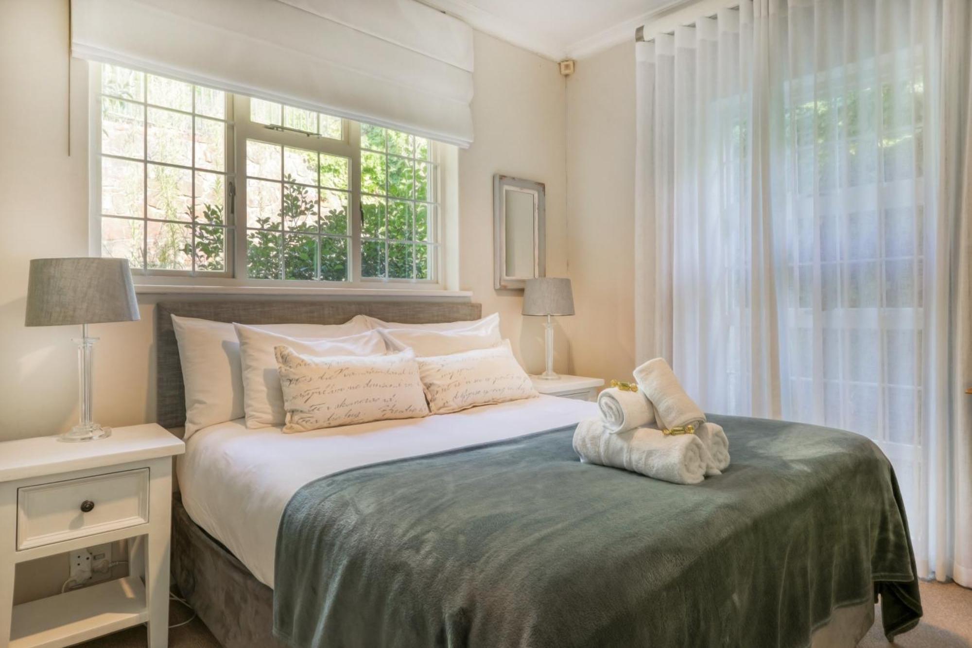 Backup Powered Table Mountain Family Retreat * Cape Town