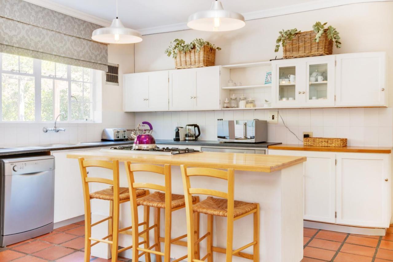 Backup Powered Table Mountain Family Retreat Villa Kapstadt